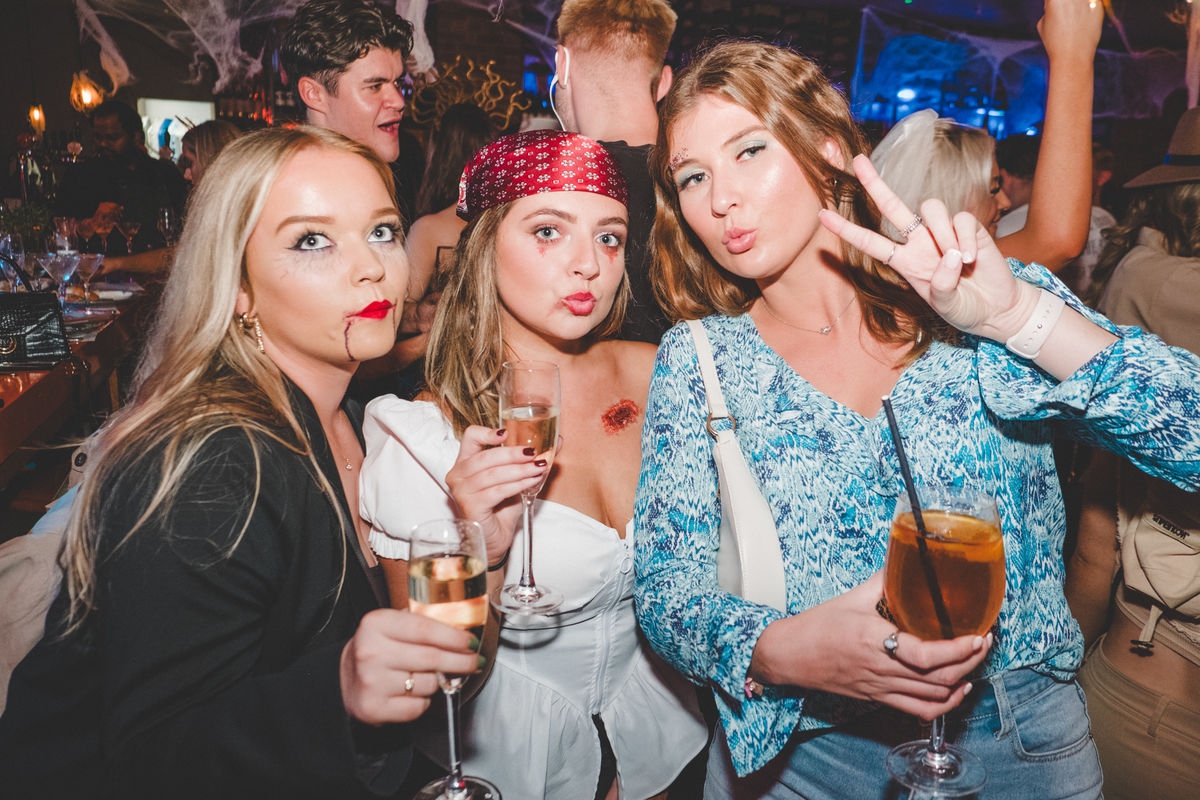 Bank Holiday Sunday Night Brunch at Brix