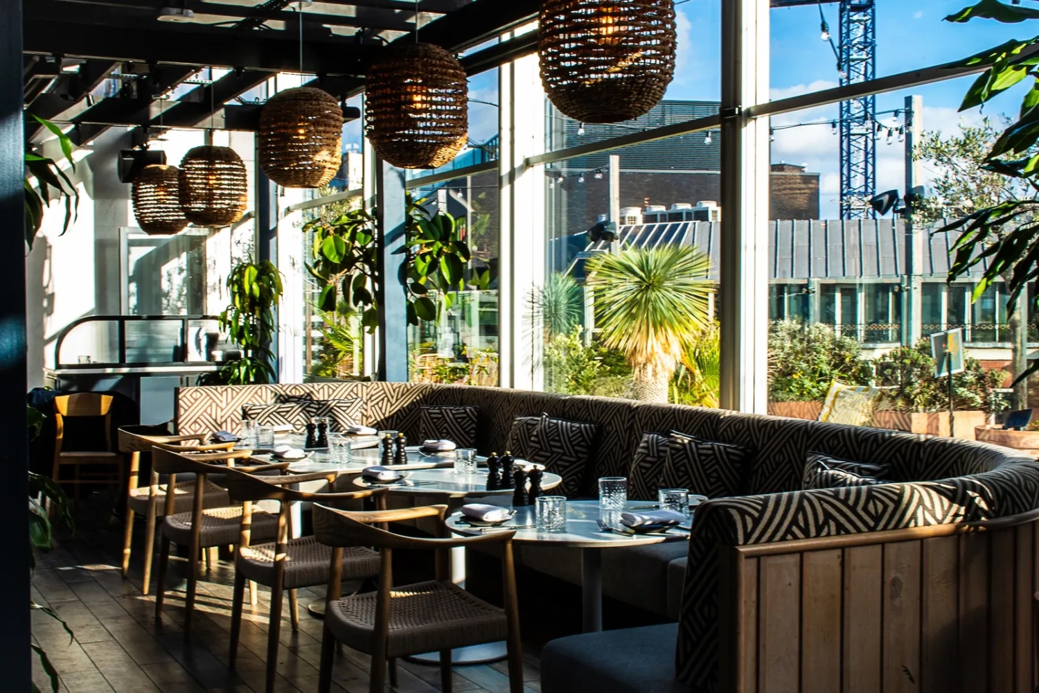 SINTILLATE Bottomless Brunch at 45th & 7th