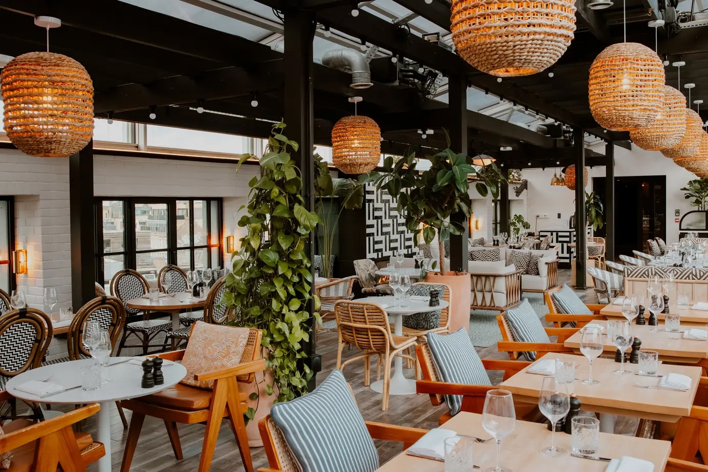 SINTILLATE Bottomless Brunch at 45th & 7th