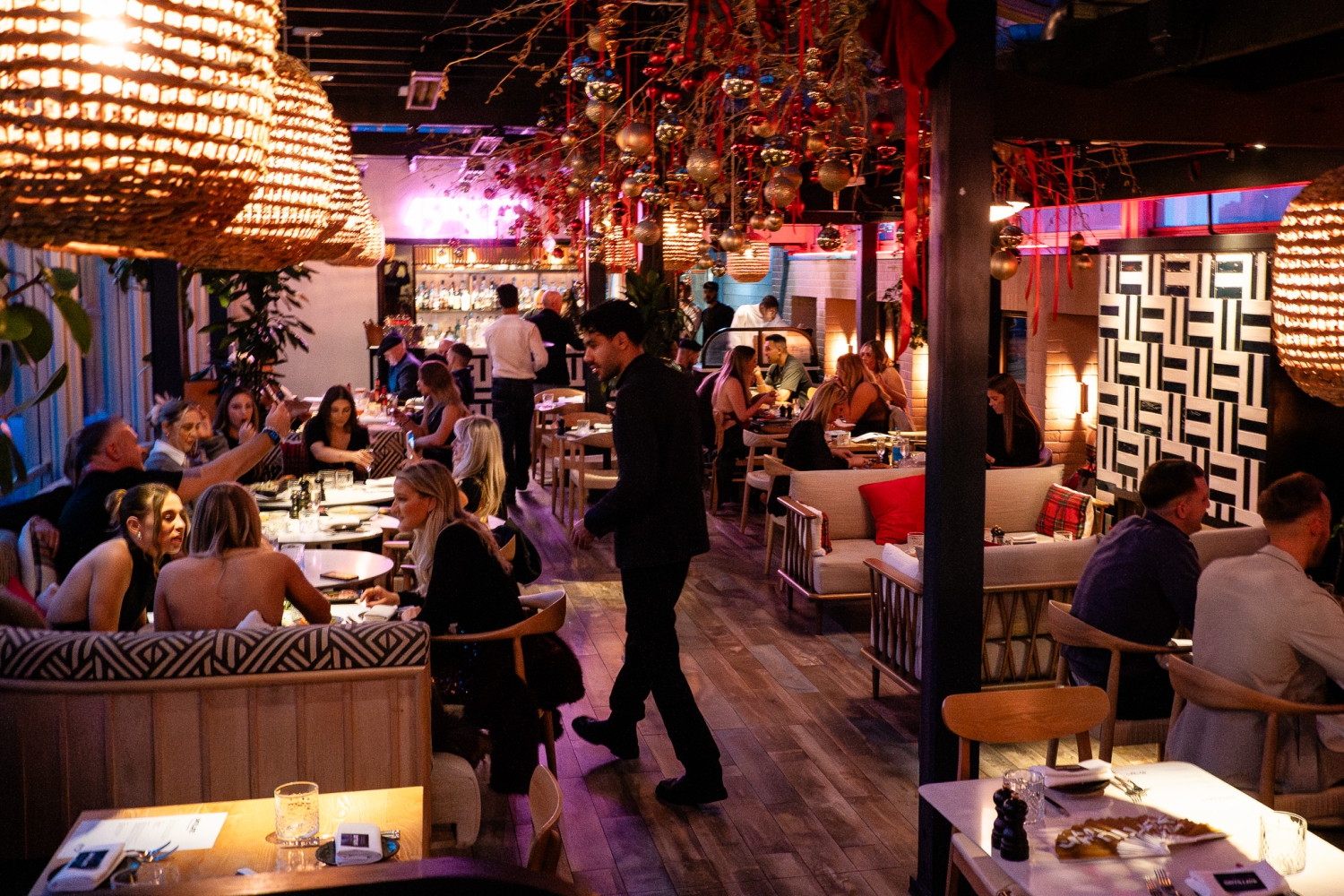 SINTILLATE Bottomless Brunch at 45th & 7th