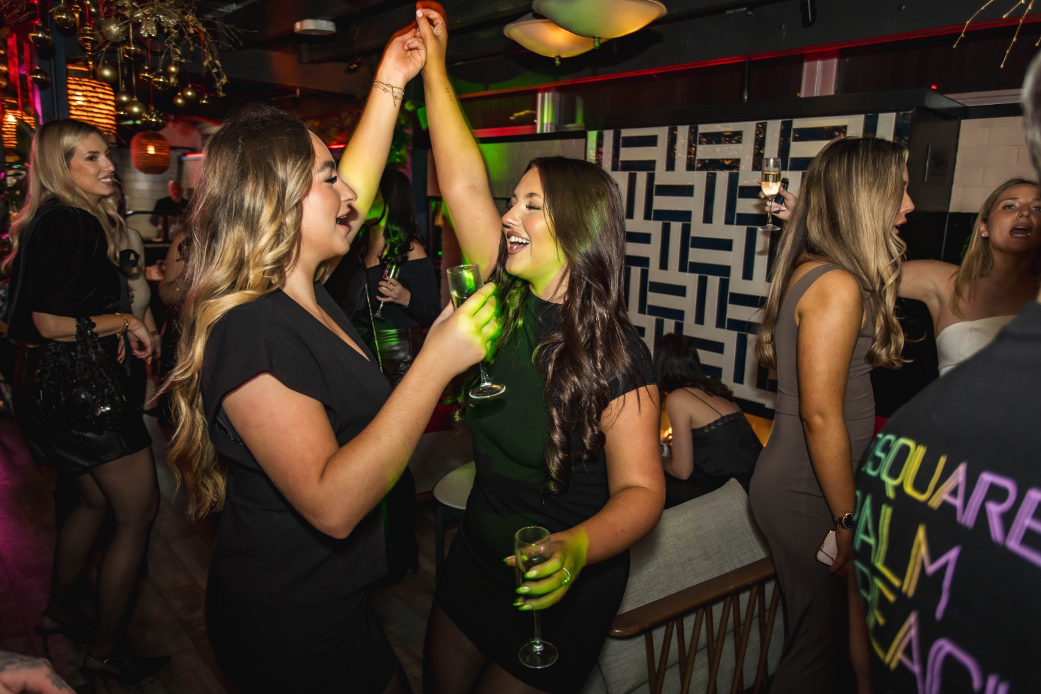 SINTILLATE Bottomless Brunch at 45th & 7th