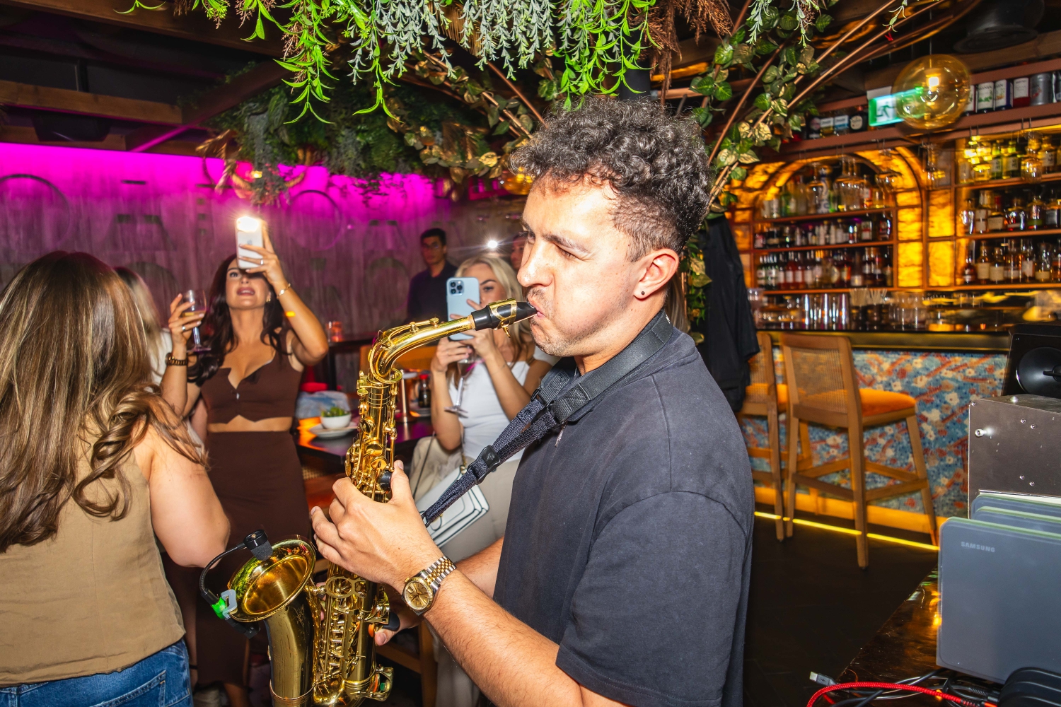 SINTILLATE Bottomless Brunch at Gura Gura