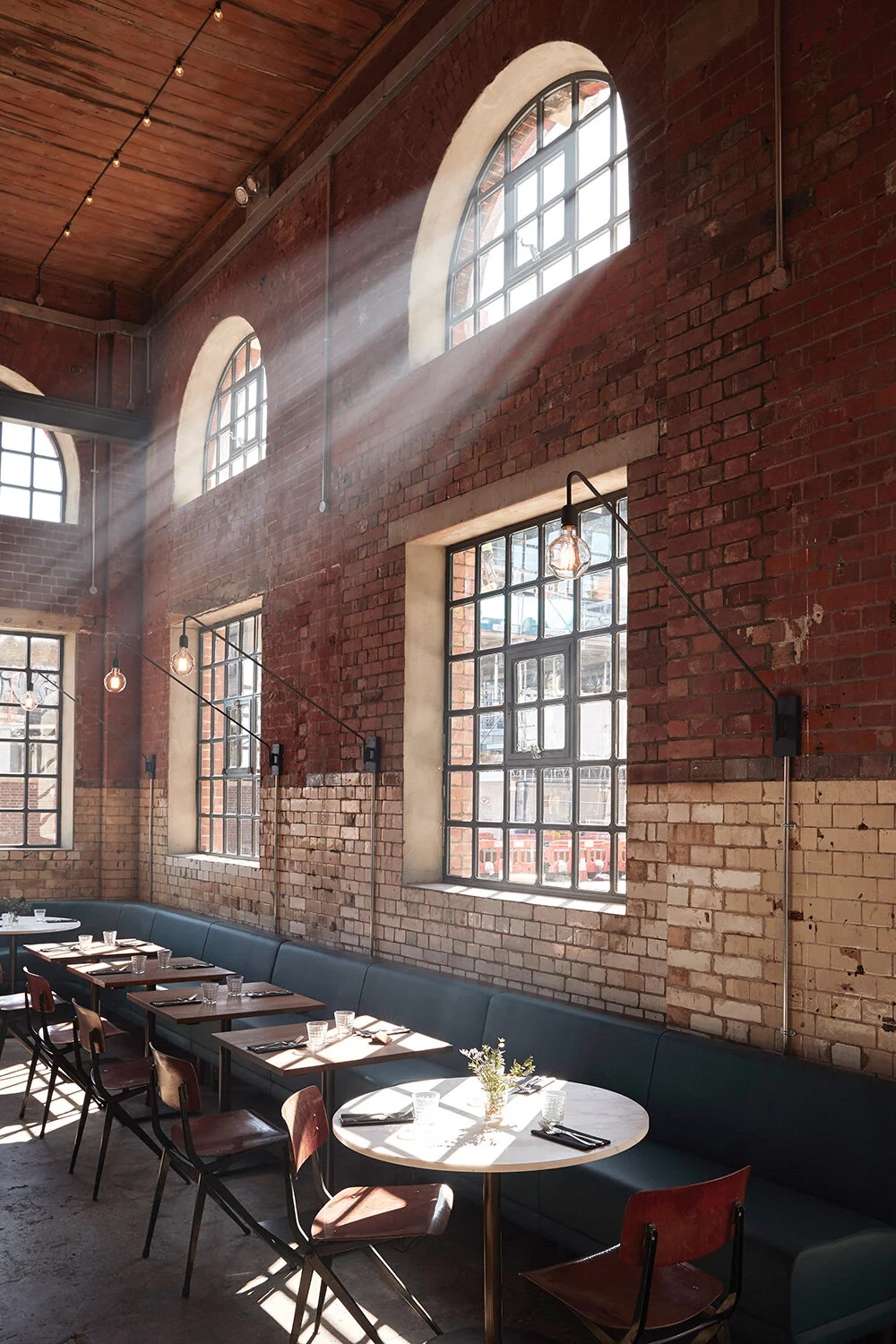 SINTILLATE Bottomless Brunch at The Light Bar