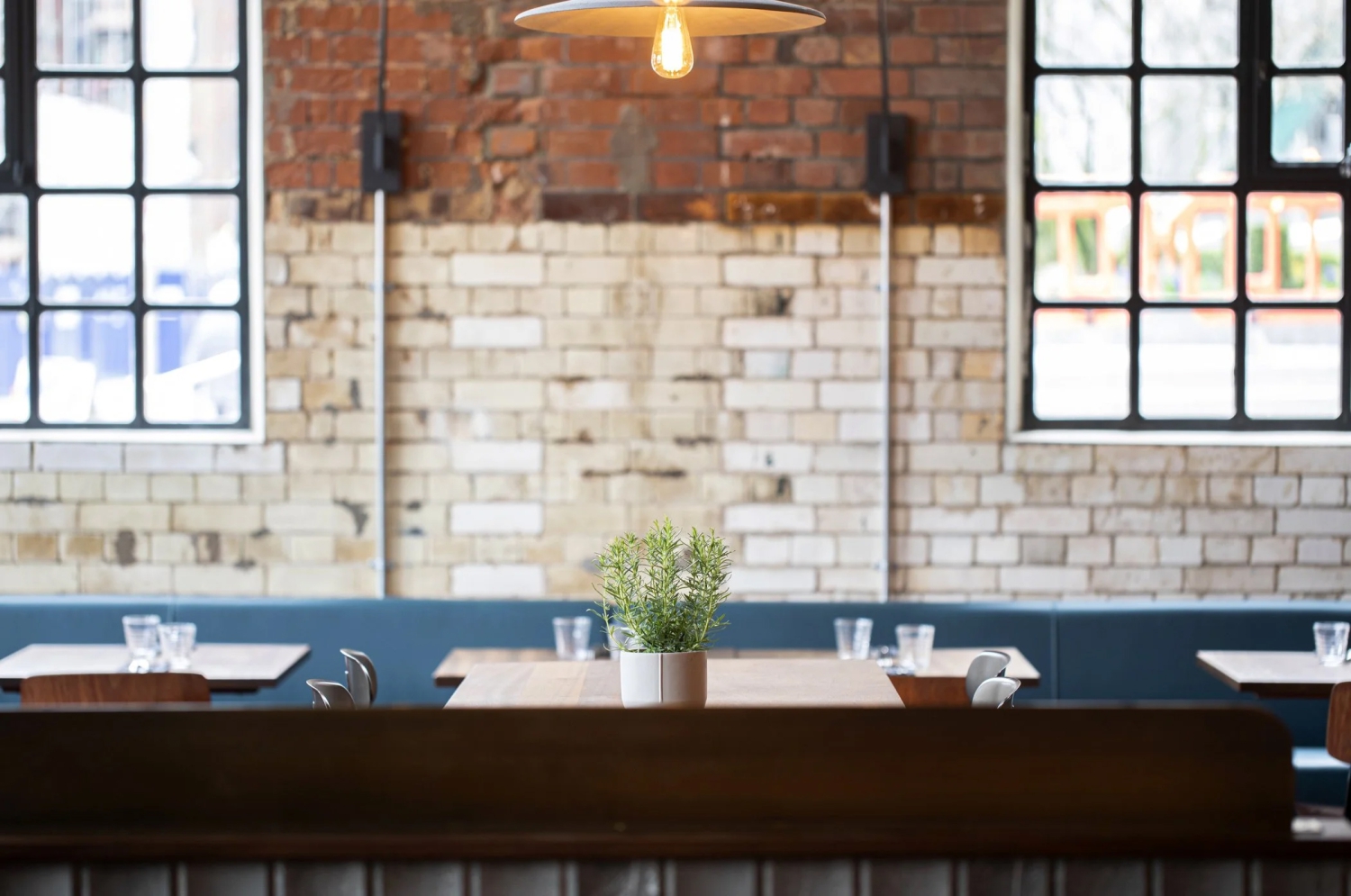 SINTILLATE Bottomless Brunch at The Light Bar