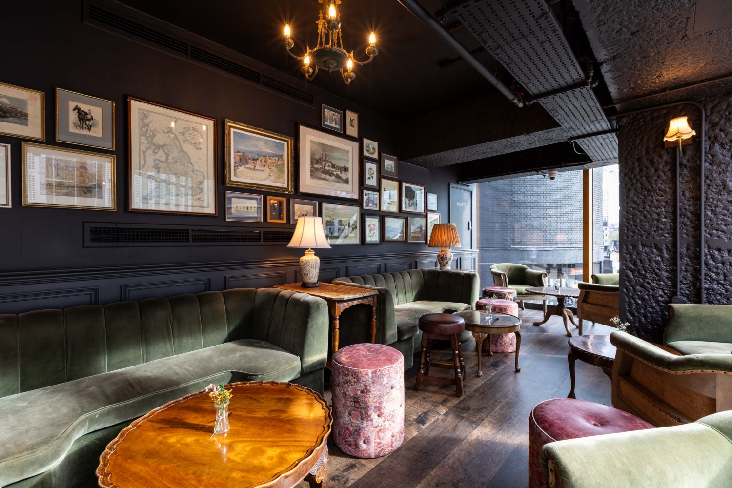 SINTILLATE Bottomless Party Brunch at Old Street Tavern