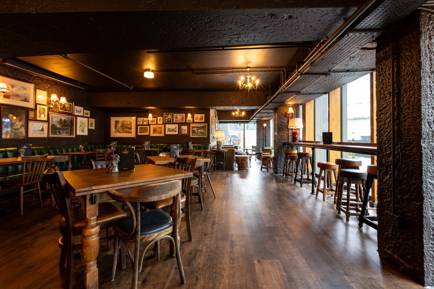 SINTILLATE Bottomless Party Brunch at Old Street Tavern