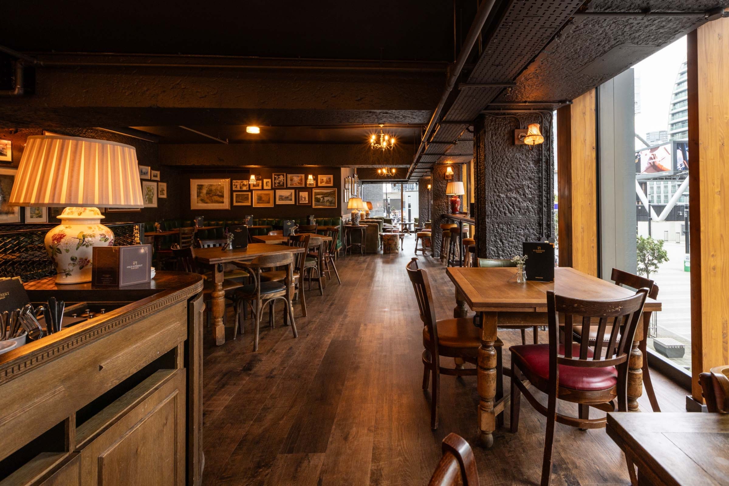 SINTILLATE Bottomless Party Brunch at Old Street Tavern