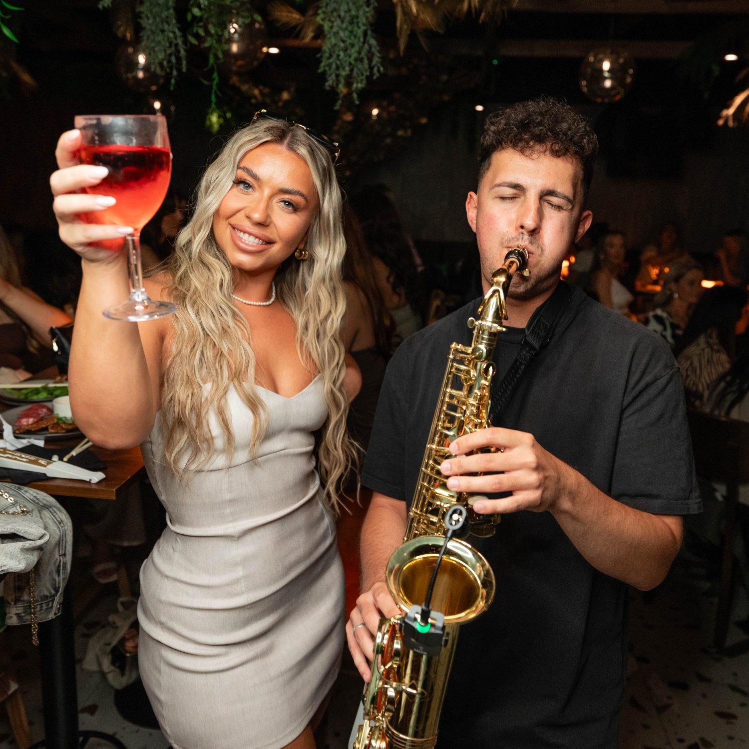 SINTILLATE Bottomless Party Brunch at Old Street Tavern