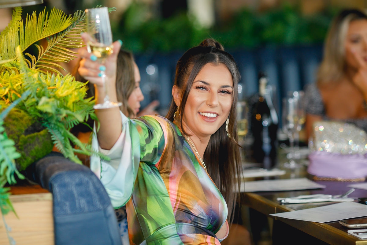 SINTILLATE Bottomless Party Brunch at Old Street Tavern