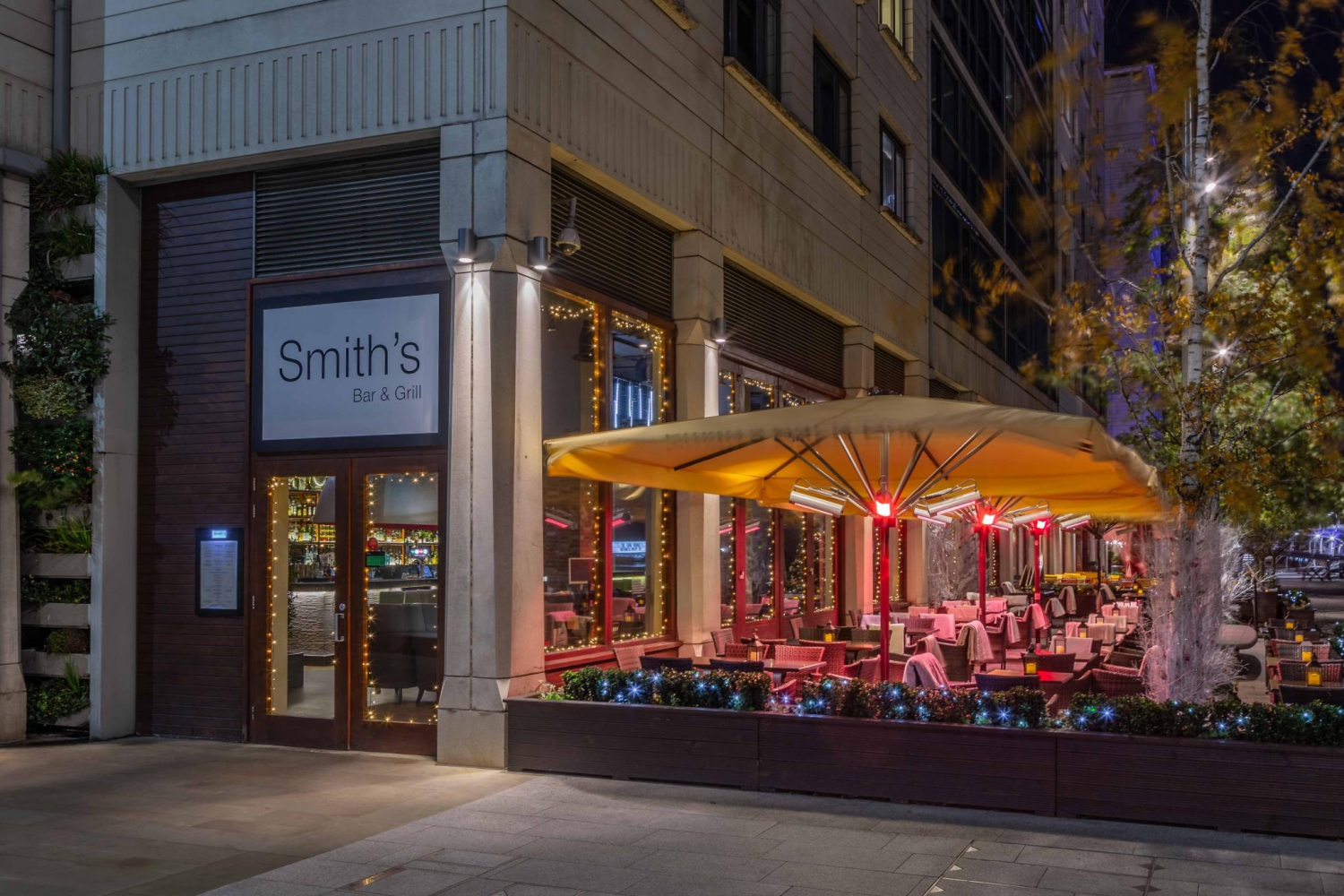 SINTILLATE Night Brunch at Smith's Bar & Grill