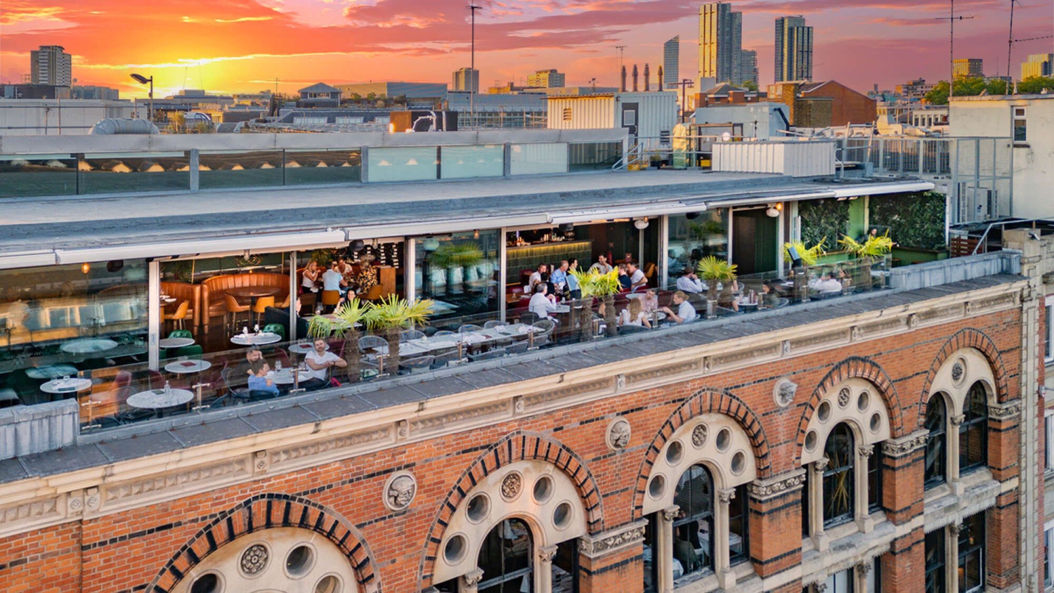 SINTILLATE Night Brunch at 'Smiths' of Smithfield