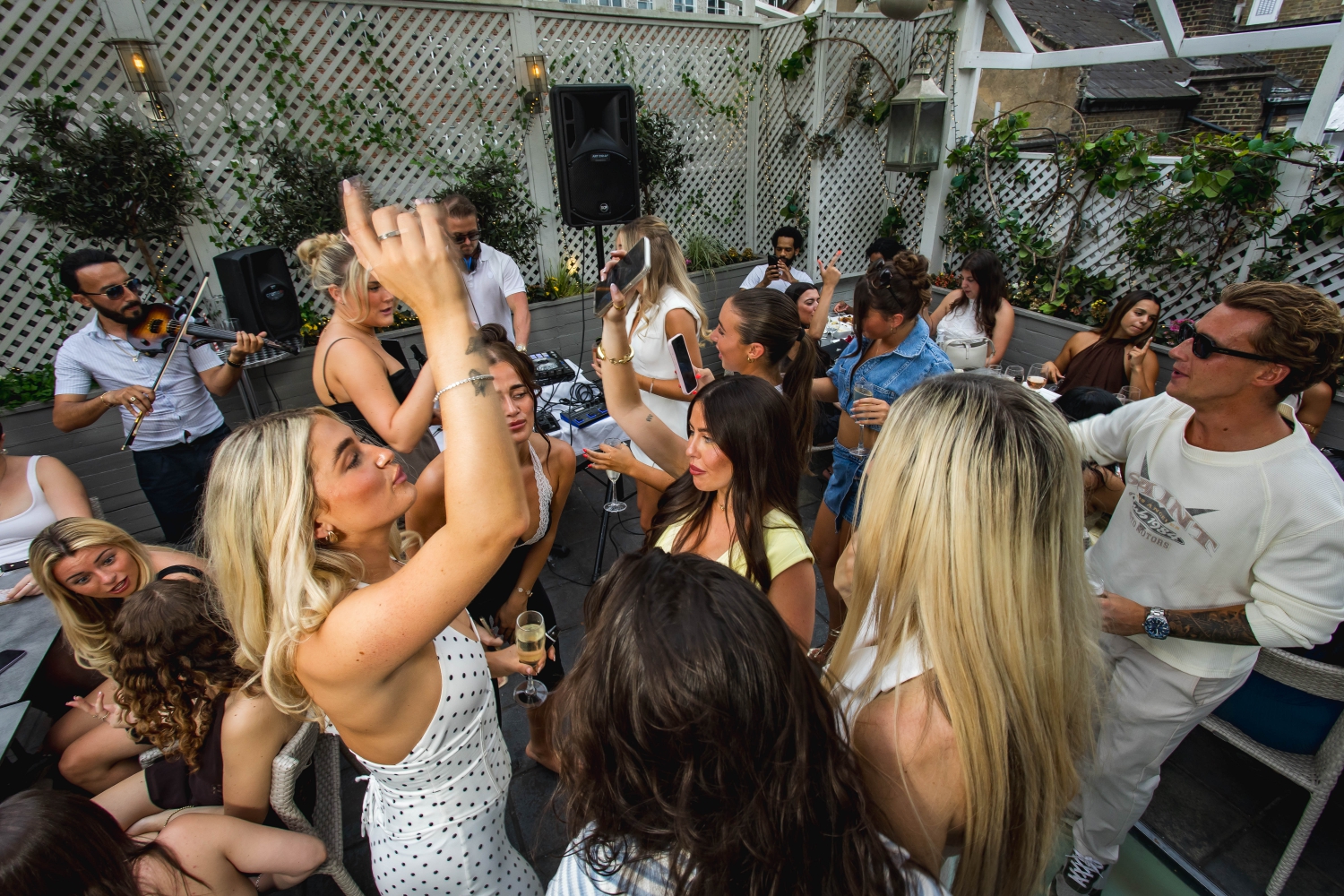 SINTILLATE Rooftop Brunch at Elysée